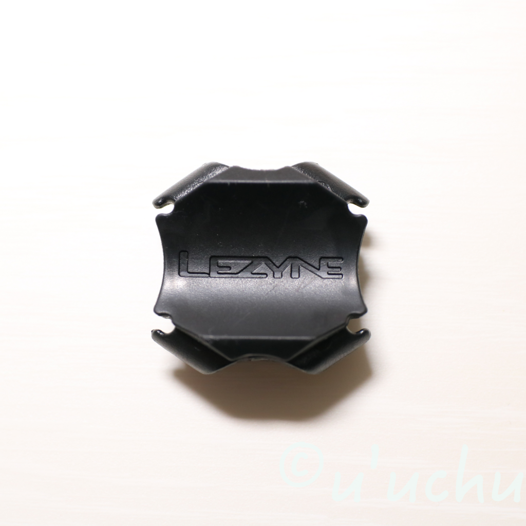 LEZYNE SUPER GPSのホルダー表面
